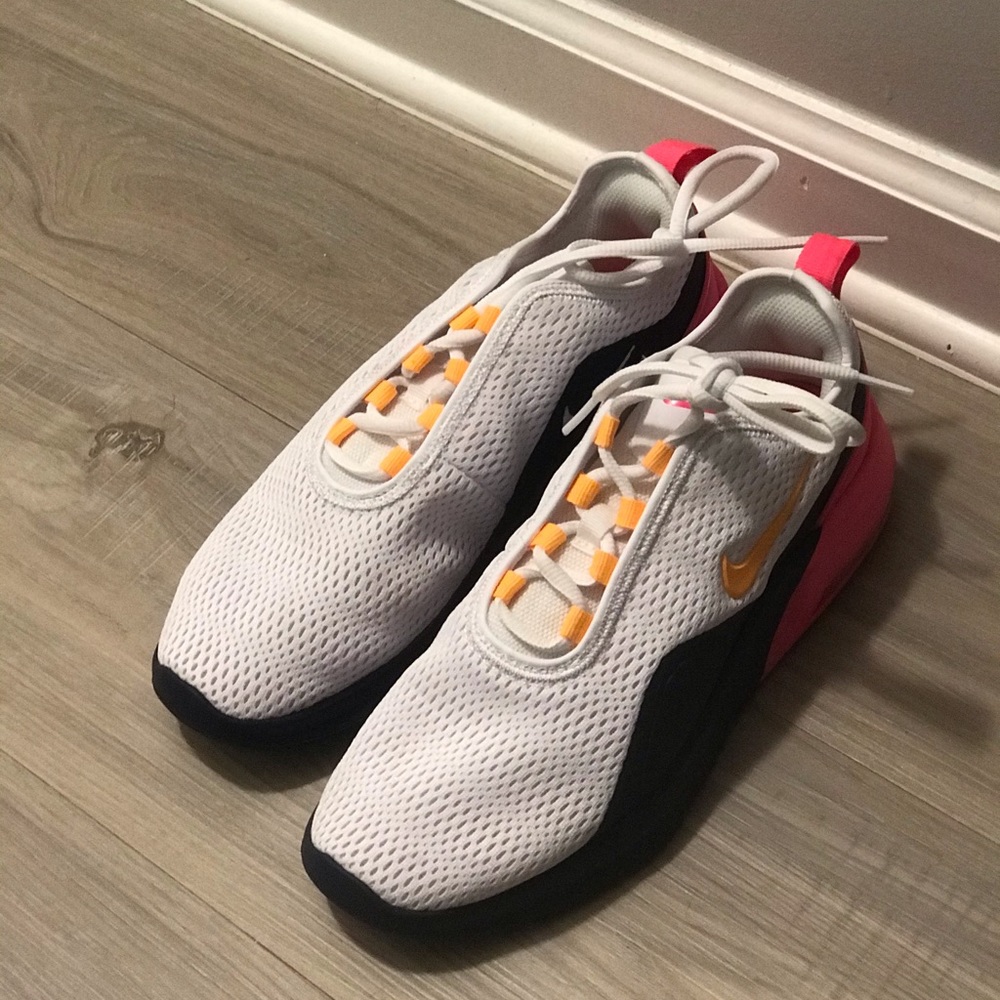 Nike Air Max Motion 2